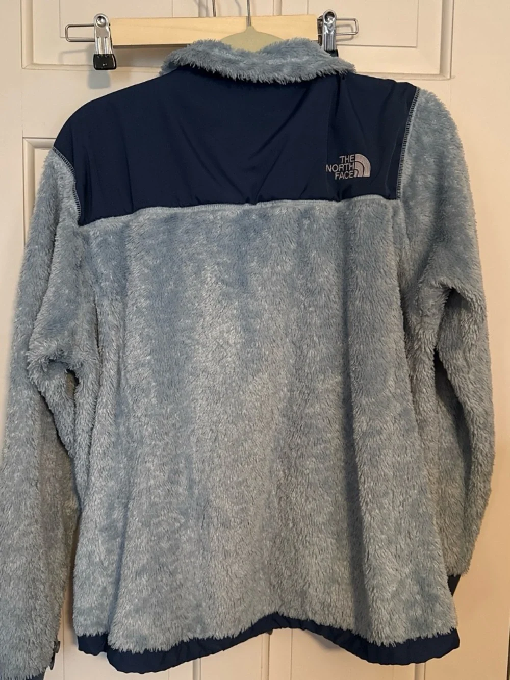 The North Face Women's Light Blue and Navy Teddy Fleece Jacket
